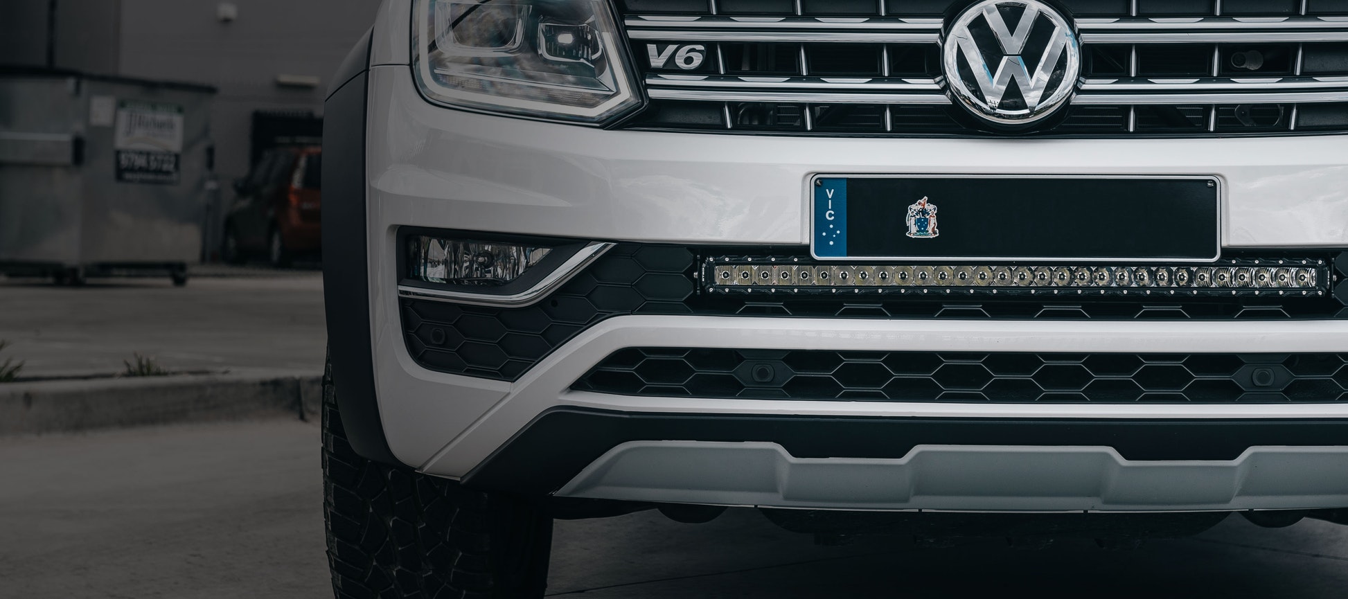 VW Amarok Lower Grill Kit